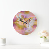 Schöne Fee und Tauben Fraktal Wassermauer Uhr (Zuhause)