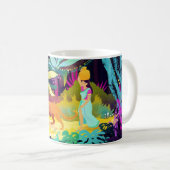 Schöne Frau, die den Dschungel mit Leopard spazier Kaffeetasse (VorderseiteRechts)