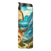 Schöne Frau in Sonnenbrille Reflectoine Thermosbecher (Nach rechts gedreht)