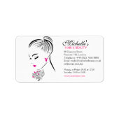 Schöne Frau mit rosa Ohrringen und Branding Adressaufkleber (Vorne)