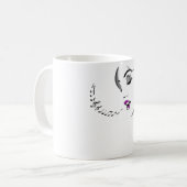 Schöne Frau singt Kaffeetasse (Vorderseite Links)