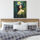 Schöne Frau umgeben von Pfauenfedern Leinwanddruck (Insitu (Schlafzimmer))