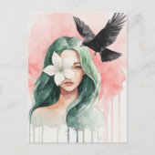 Schöne Frau und schwarzer Vogel Postkarte (Vorderseite)