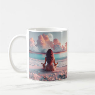Schöne Frauen meditieren auf Beach Blank Kaffeetasse