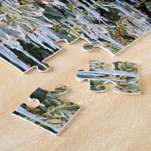 Schöne, frostige Herbstzweige Icic Leaf Puzzle (Seite)