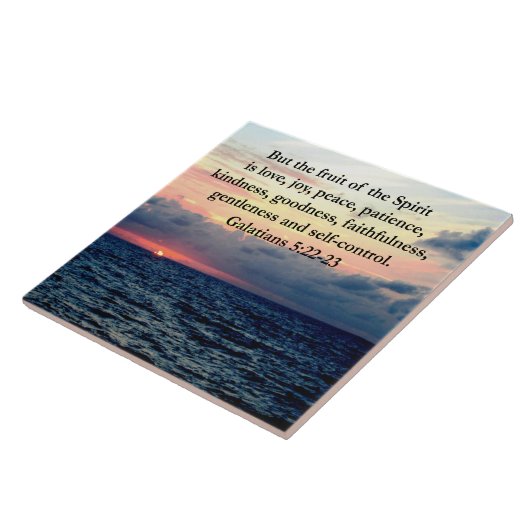 SCHÖNE GALATIANERFRÜCHTE DES SPIRITS FLIESE (Seite)