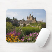 Schöne Gärten und berühmtes Schloss in Mousepad (Mit Mouse)