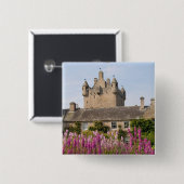 Schöne Gärten und berühmtes Schloss in Schottland  Button (Vorne & Hinten)