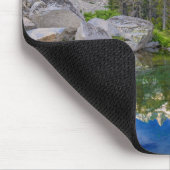 Schöne Gebirgswildnis Mousepad (Ecke)