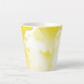 Schöne gelbe Blume Print Latte Tasse (Vorderseite)