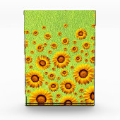 Schöne gelbe Blumen auf abstraktem Grün Fotoblock (Vorderseite)