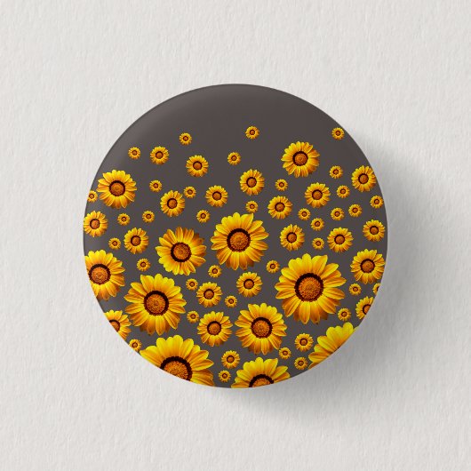Schöne gelbe Blumen auf grauem Hintergrund Button (Vorderseite)