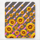Schöne gelbe Blumen auf grauen, rosa Streifen Mousepad (Vorne)