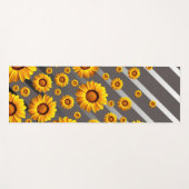 Schöne gelbe Blumen auf grauen, silbernen Streifen Yogamatte (Vorderseite (Horizontal))
