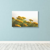Schöne gelbe Blumen Stretched Canvas Print Leinwanddruck (Insitu (Holzboden))