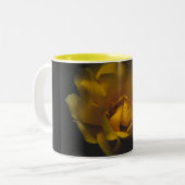 Schöne gelbe Rose Zweifarbige Tasse (Vorderseite Links)