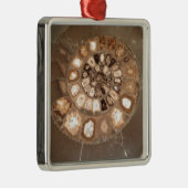 Schöne, geteilte Dactylioceras-Mammnitel Fossil Ornament Aus Metall (Rechts)