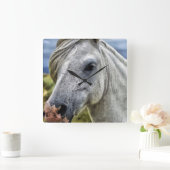 Schöne graue Pferdeuhr Quadratische Wanduhr (Zuhause)