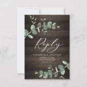 schöne grüne Eukalyptus-Hochzeit aus dunklem Holz RSVP Karte (Vorderseite)