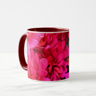 Schöne helle, rosa Chrysanthemum-Blume Tasse