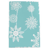 schöne hellgrüne Schneeflocken Mittlere Geschenktüte (Vorderseite)