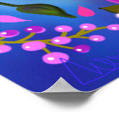 Schöne, hellrosa Blume und blaue Berries Poster (Ecke)