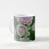Schöne hellrosa Rose Kaffeetasse (Vorderseite Links)
