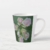 Schöne hellrosa Rose Milchtasse (Rechts)