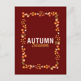 Schöne Herbstsaison mit Kiefern und Blätter Feiertagspostkarte