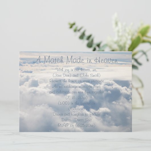 Schöne Himmlische Wolken Hochzeit Einladung (Stehend Vorderseite)