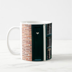 Schöne holländische traditionelle Häuser. Ziegelma Kaffeetasse