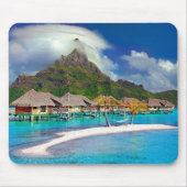 Schöne Hütten am Wasser in Bora Bora Mousepad (Vorne)