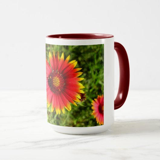 Schöne indische umfassende Blume Tasse (VorderseiteRechts)
