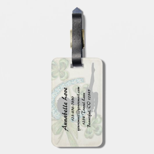 Schöne irische Tänzerin, Kleeblatt und Horseshoe Gepäckanhänger (Rückseite vertikal)