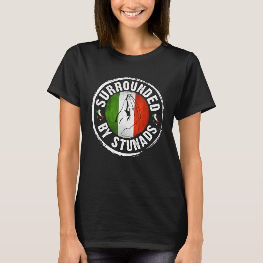 Schöne italienische Handgestalt umgeben von Stunad T-Shirt (Vorderseite)