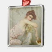 Schöne junge Lady, die ihren Welpen streichelt Ornament Aus Metall (Links)