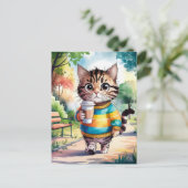Schöne Katze Wandern im Park mit Kaffee Postkarte (Stehend Vorderseite)