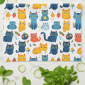 Schöne Kawaii Katzen, spielen mit weißem Spielzeug Geschirrtuch (Gefaltet)