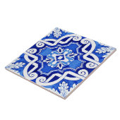 Schöne Keramik mit blauen Farben. Fliese (Seite)