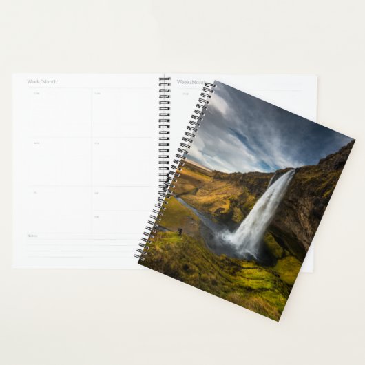 Schöne Landschaft Aussicht auf Seljalandsfoss Planer (Anzeige)