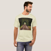 Schöne Landschaft der Eisenbahn T-Shirt (Vorne ganz)