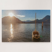 Schöne Landschaft des Comer Sees mit Schiff, Itali Puzzle (Horizontal)