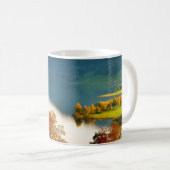Schöne Landschaft des Schweizer Berges Kaffeetasse (VorderseiteRechts)