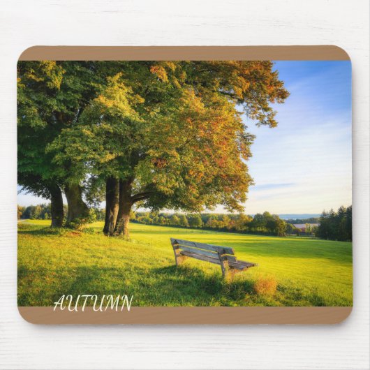 Schöne Landschaft im Herbst Mousepad (Vorne)