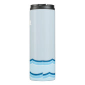 Schöne Landschaft mit Leuchtturm und Segelboot Thermosbecher (Rückseite)