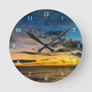 Schöne Landschaft Runde Wanduhr