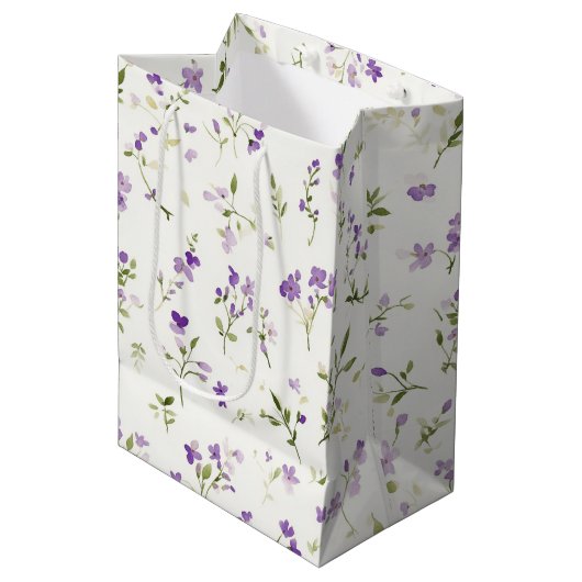 Schöne Lavendelblumen Geburtstag Mittlere Geschenktüte (Vorderseite Schrägansicht)