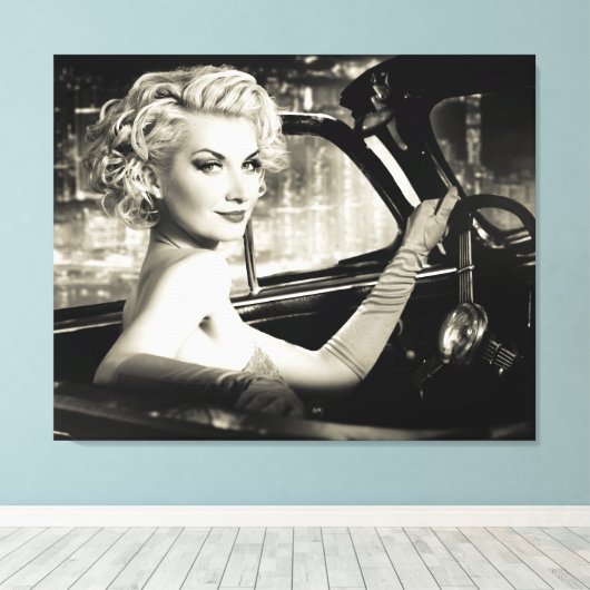 Schöne Leute reformieren Frau in Cabrio Leinwanddruck (Insitu (Holzboden))