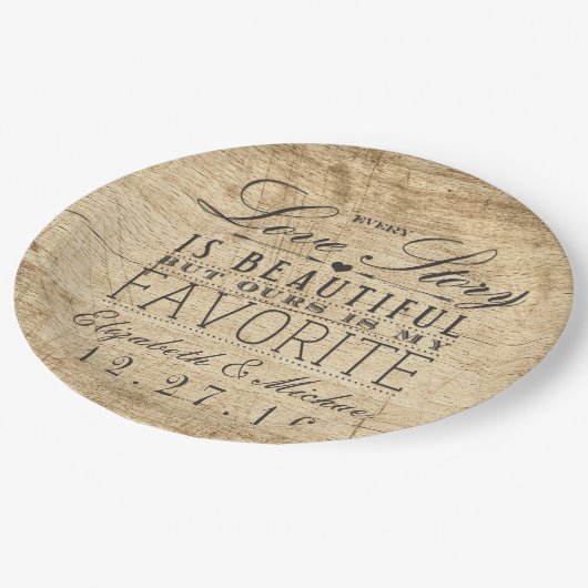 Schöne Liebe Geschichte Rustikale Brauerei Hochzei Pappteller (Schrägansicht)