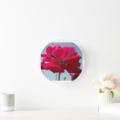 Schöne, liebevolle Rose Rot gegen Blau Runde Wanduhr (Zuhause)